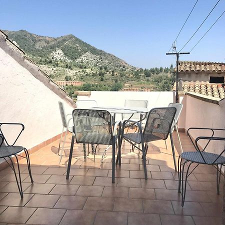 Casa Lola en Beceite rodeados de montañas y ríos Exterior foto